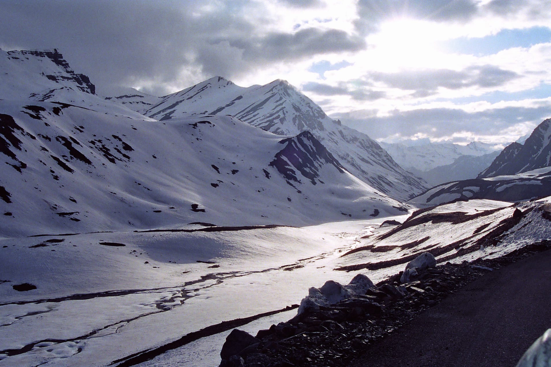 stunning Manali min